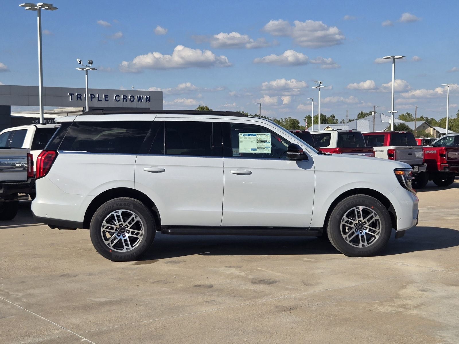 2025 Ford Expedition Active