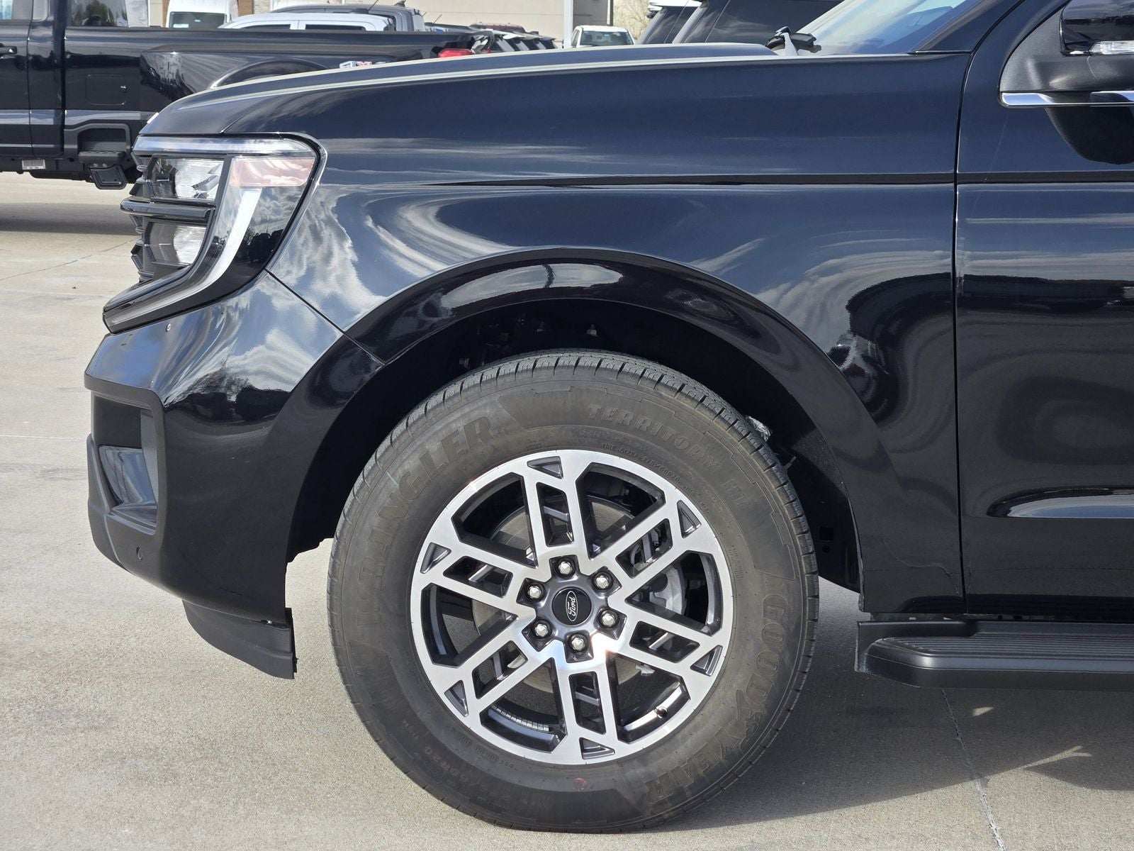 2026 Ford Expedition Active