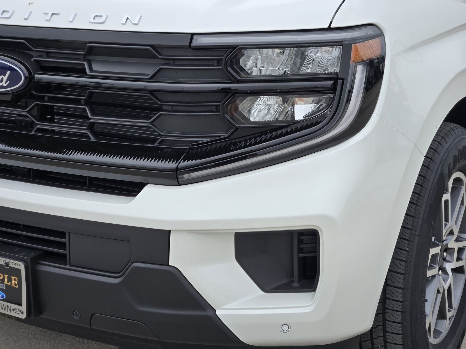 2026 Ford Expedition Active