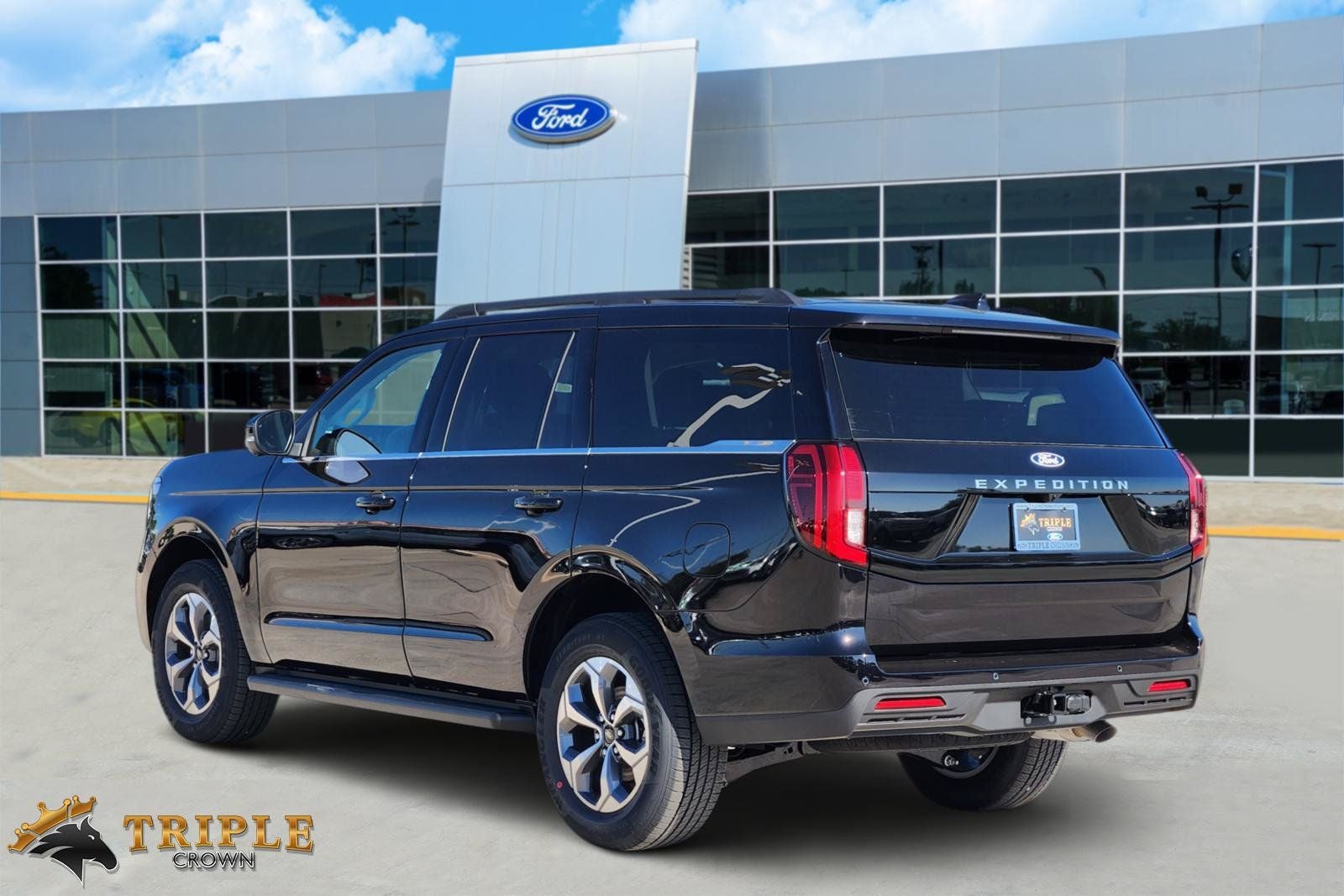 2027 Ford Expedition Active