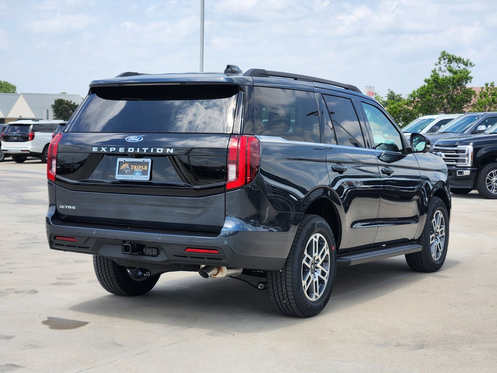 2026 Ford Expedition Active