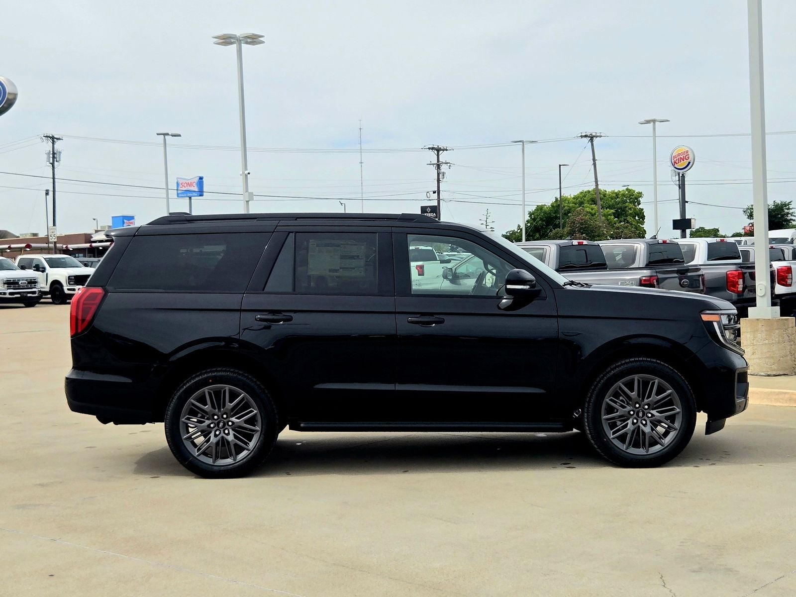 2026 Ford Expedition Platinum