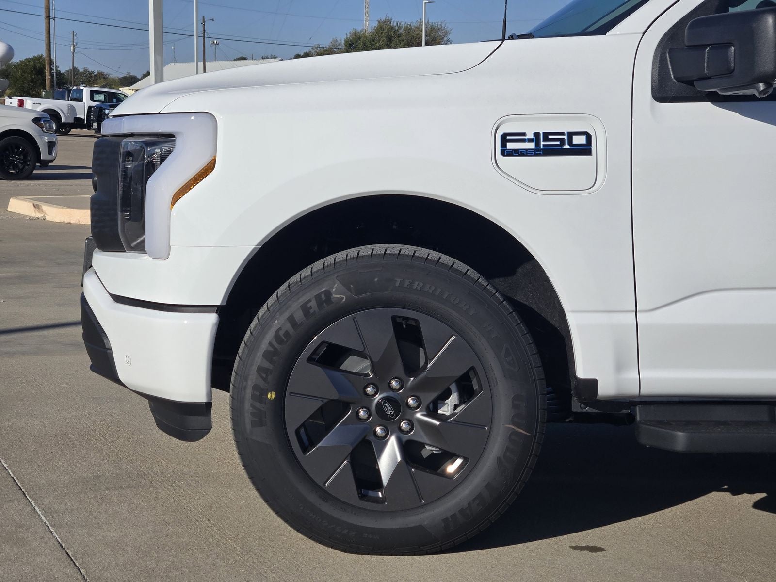 2025 Ford F-150 Lightning Flash