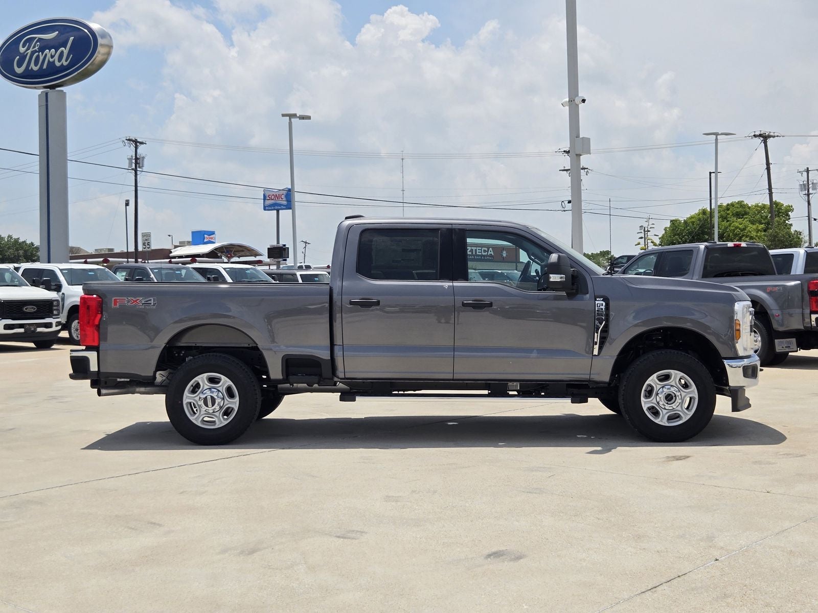 2026 Ford F-250SD XLT
