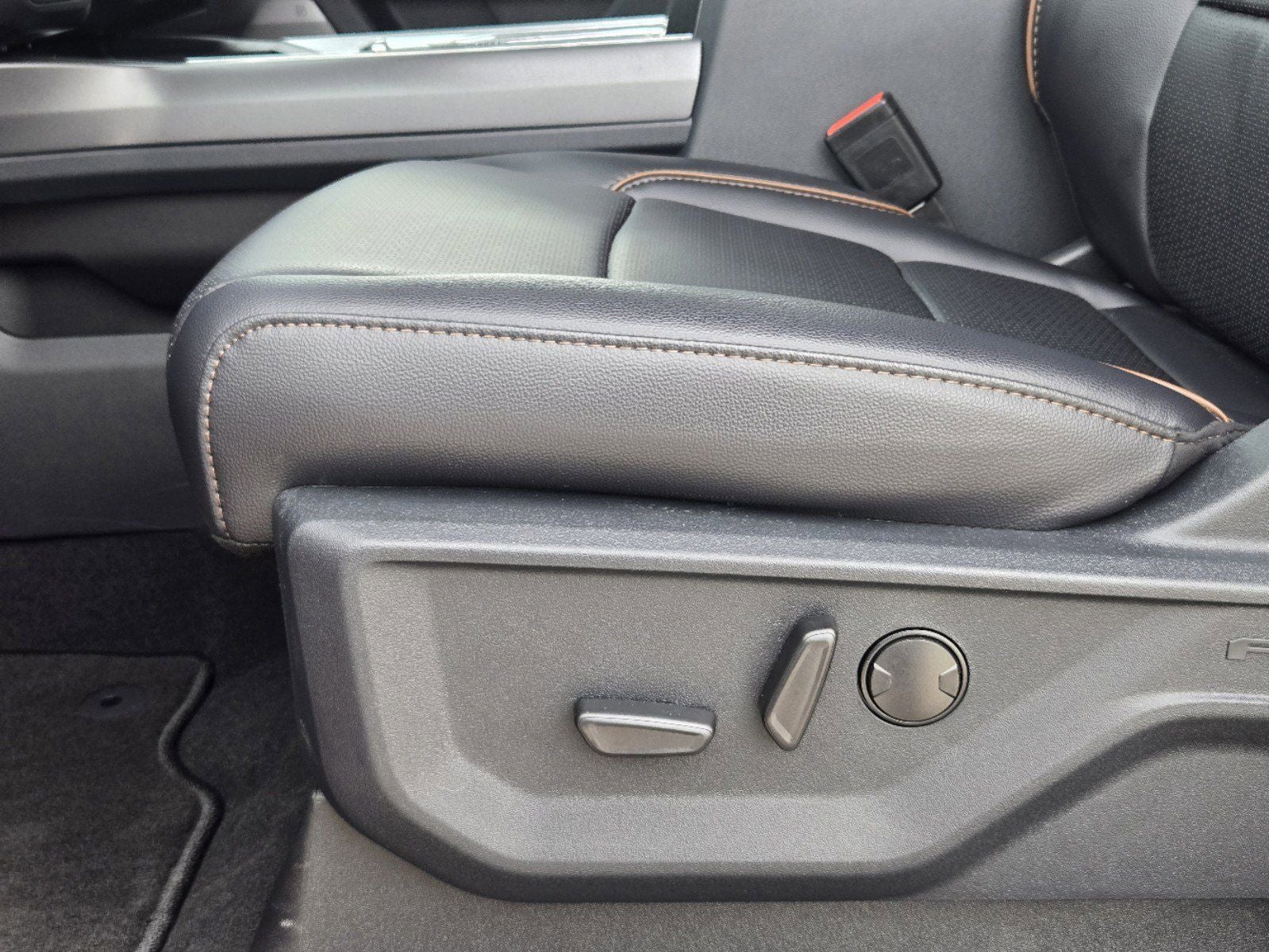 2025 Ford F-250SD Lariat