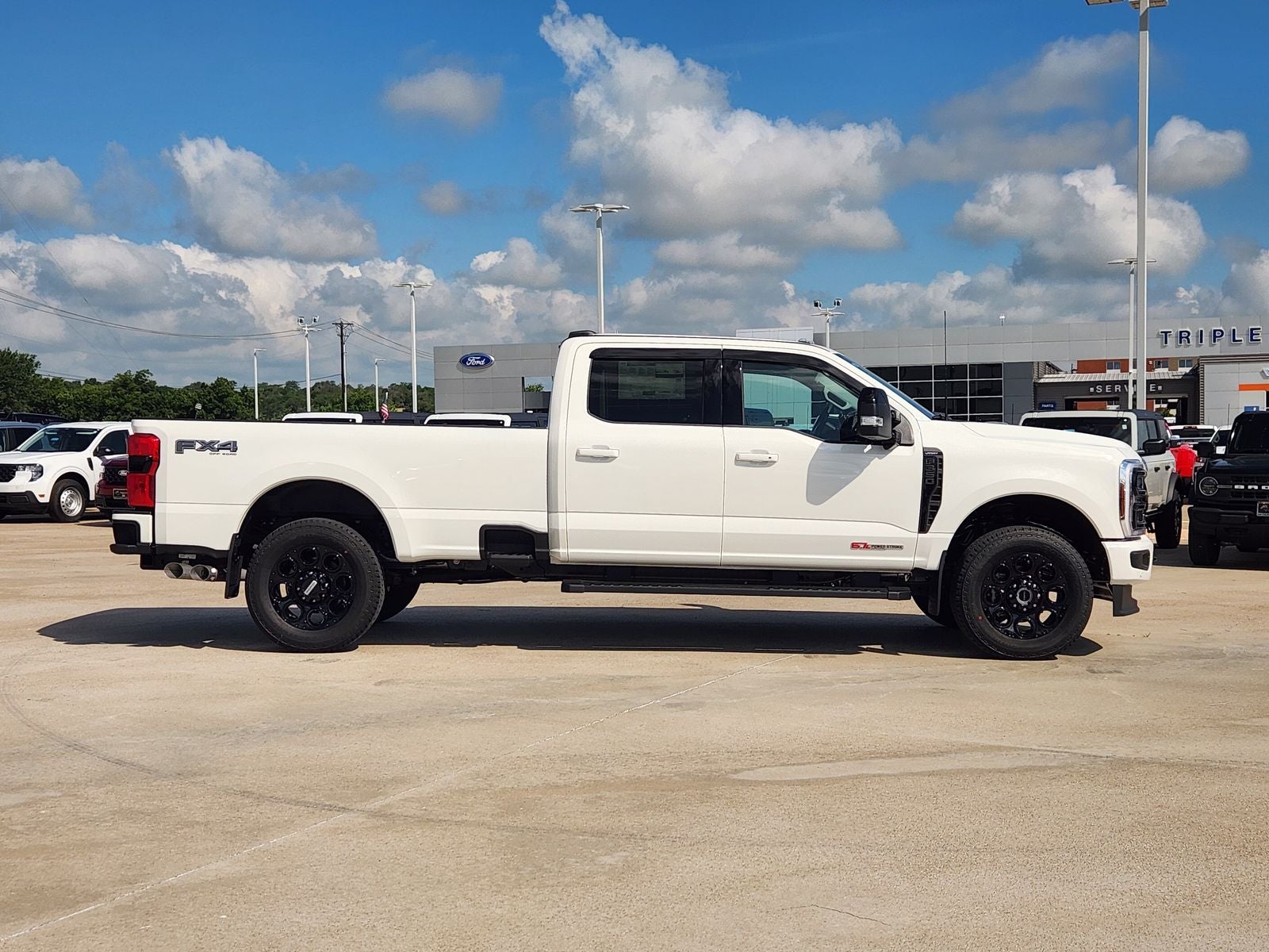 2026 Ford F-350SD Lariat