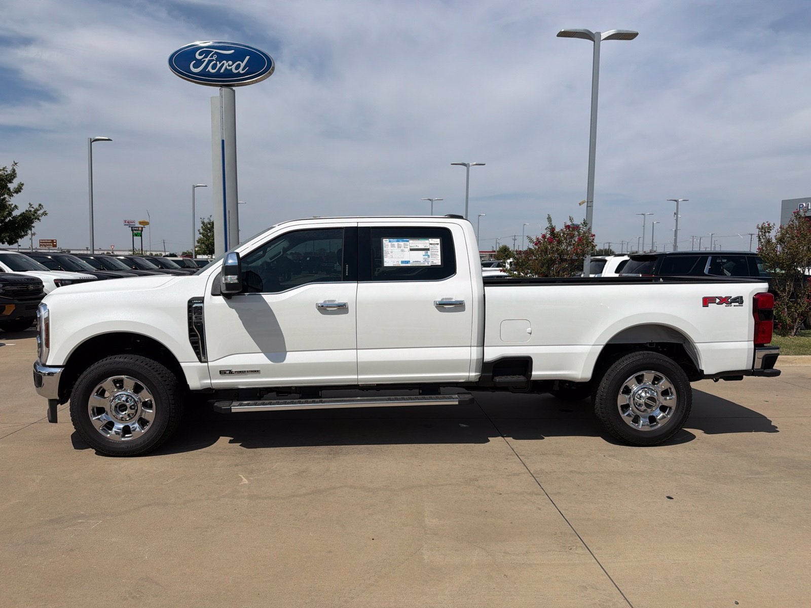 2026 Ford F-350SD Lariat