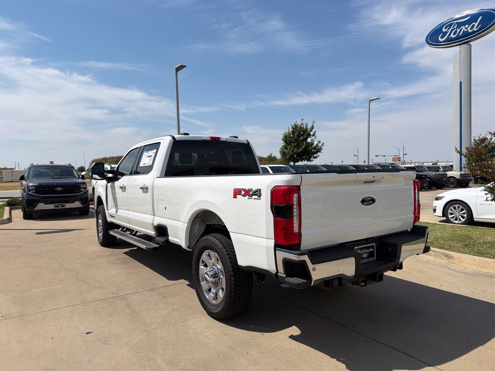 2026 Ford F-350SD Lariat