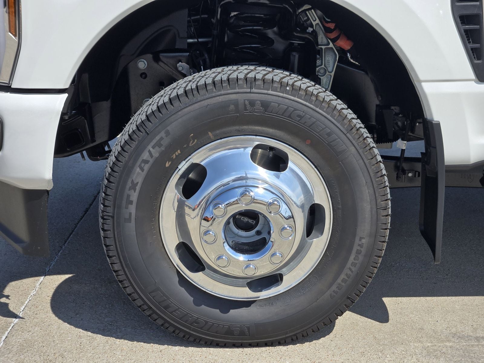 2025 Ford F-350SD Platinum DRW