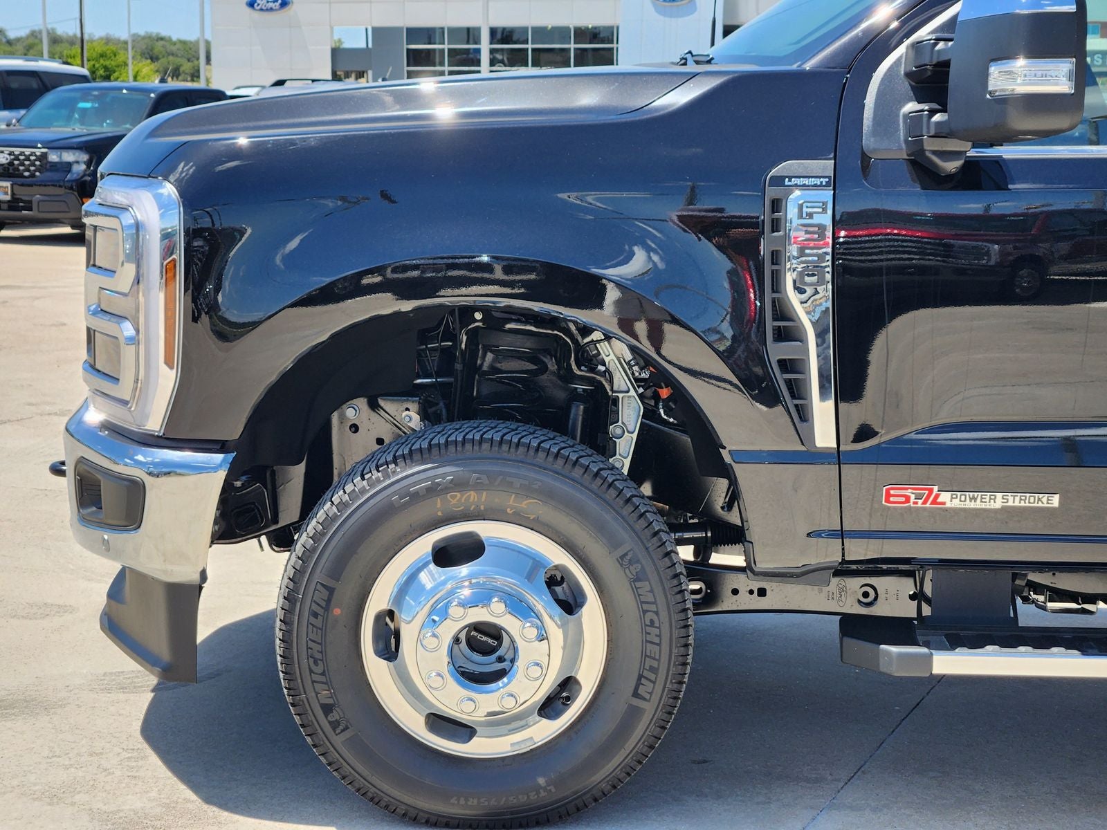 2026 Ford F-350SD Lariat DRW