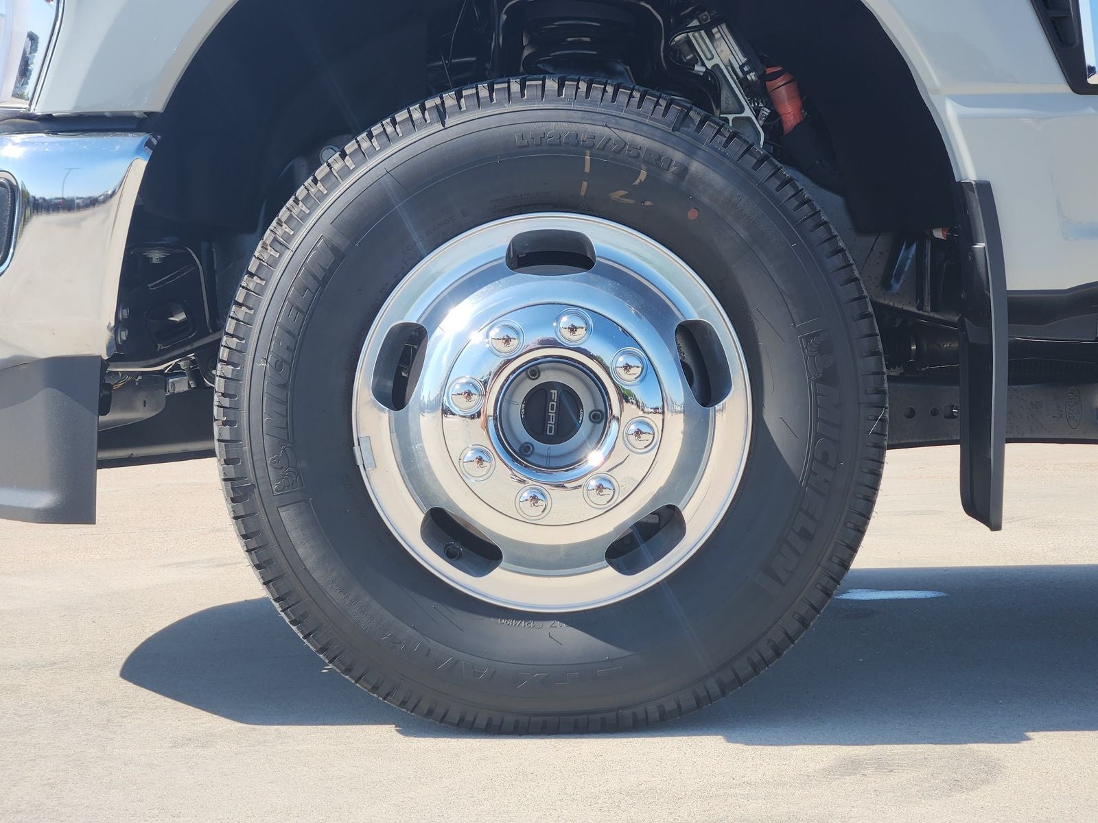 2026 Ford F-350SD Lariat DRW