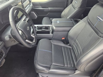 2025 Ford F-350SD Platinum DRW