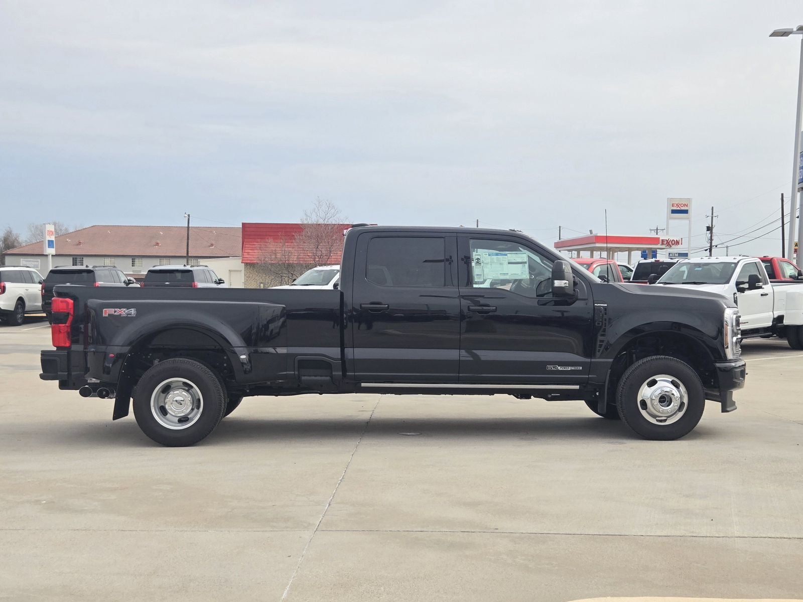 2025 Ford F-350SD Platinum DRW