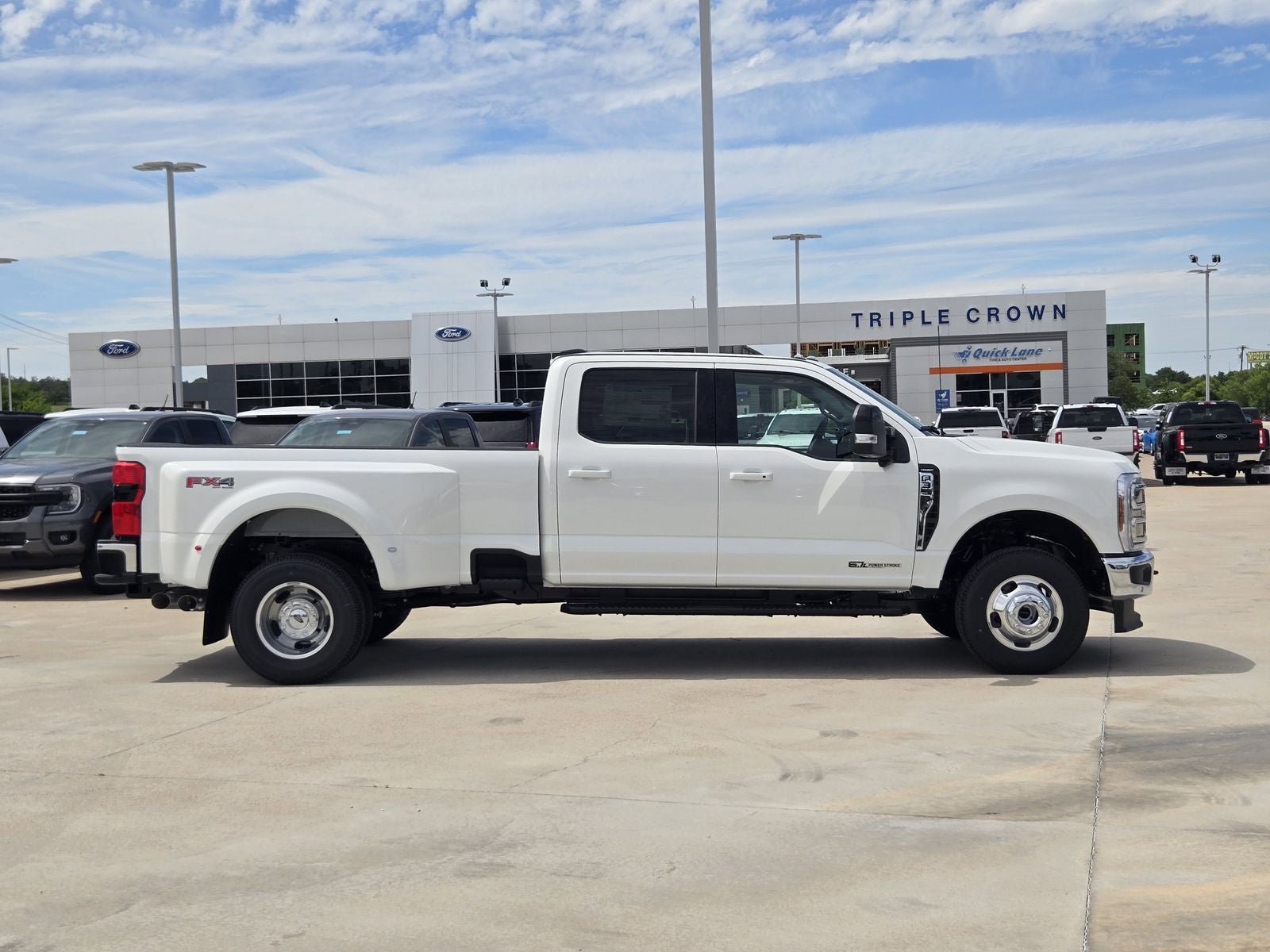 2026 Ford F-350SD Lariat DRW
