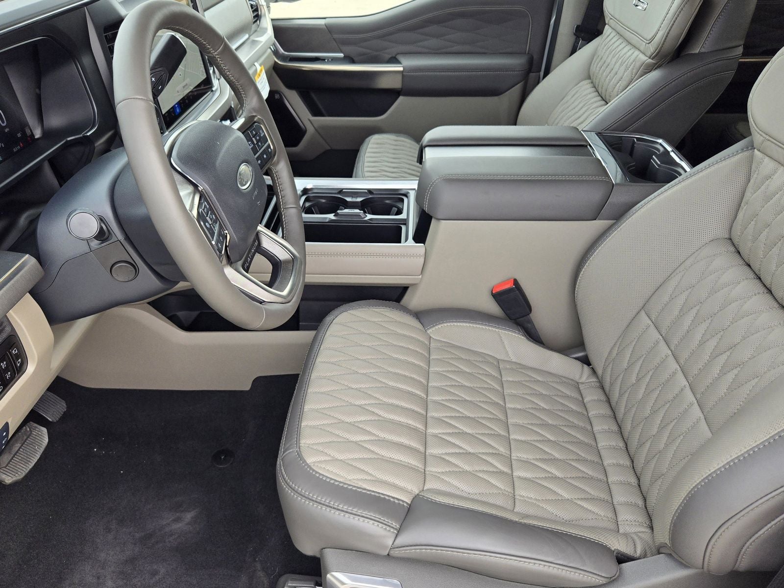 2026 Ford F-450SD Platinum DRW