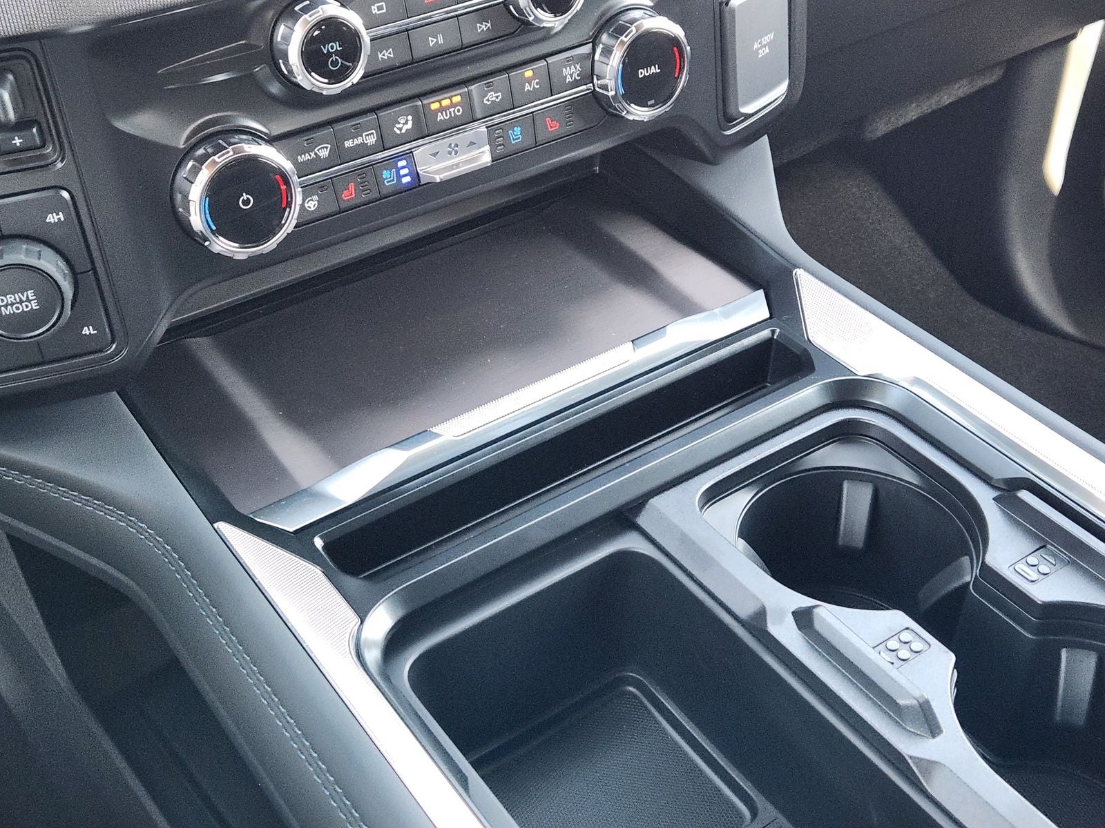 2026 Ford F-450SD Platinum DRW