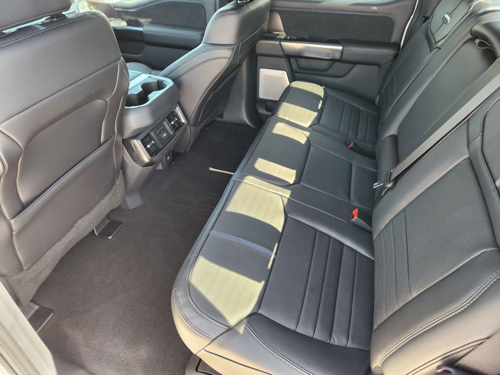 2026 Ford F-450SD Platinum DRW
