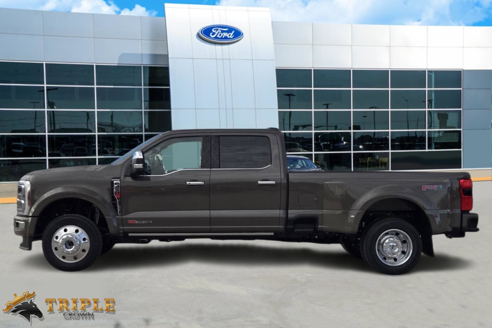 2026 Ford F-450SD Platinum DRW