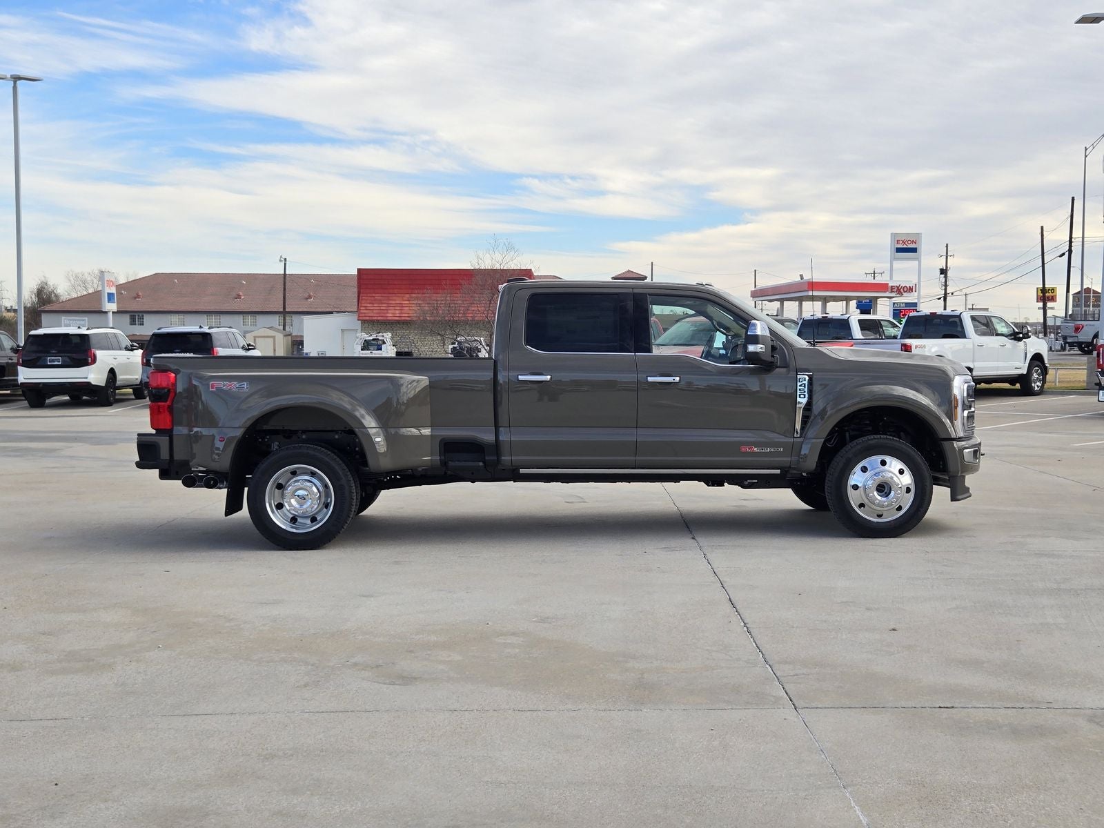 2026 Ford F-450SD Platinum DRW