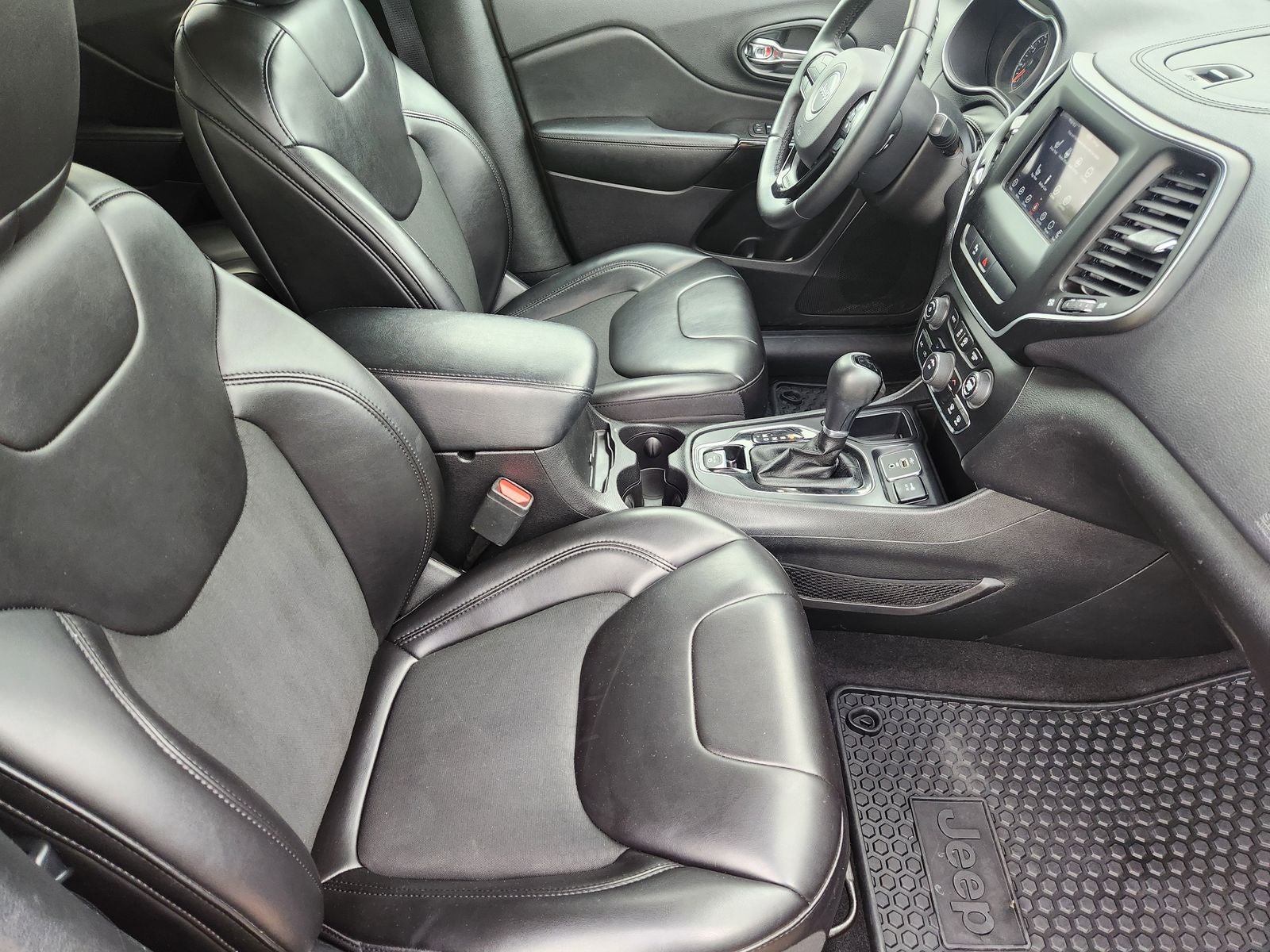 2019 Jeep Cherokee Altitude