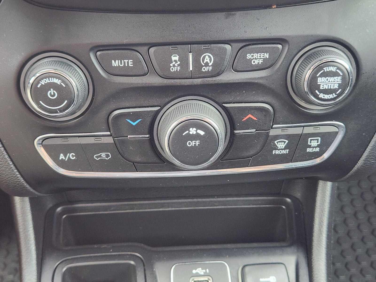 2019 Jeep Cherokee Altitude