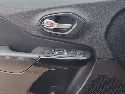 2019 Jeep Cherokee Altitude