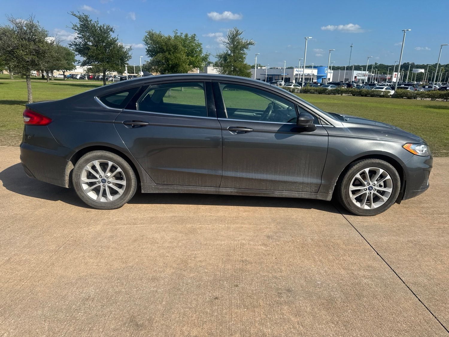 2020 Ford Fusion SE