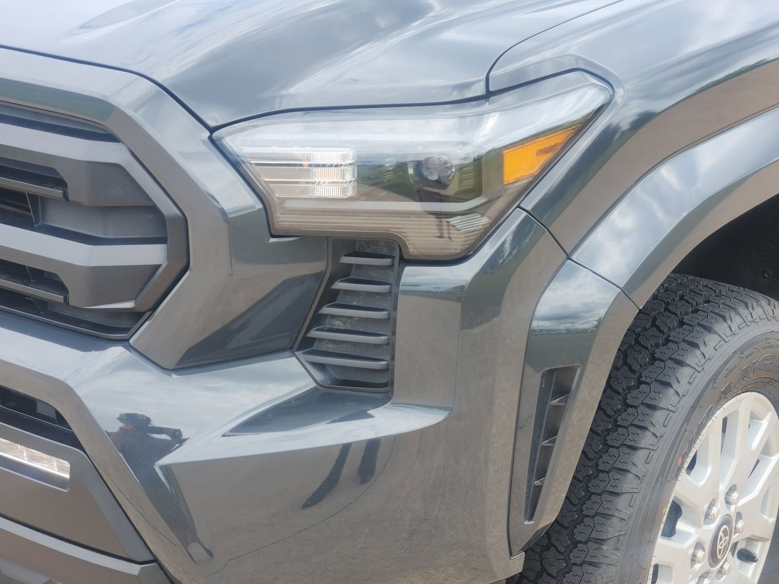 2024 Toyota Tacoma SR5