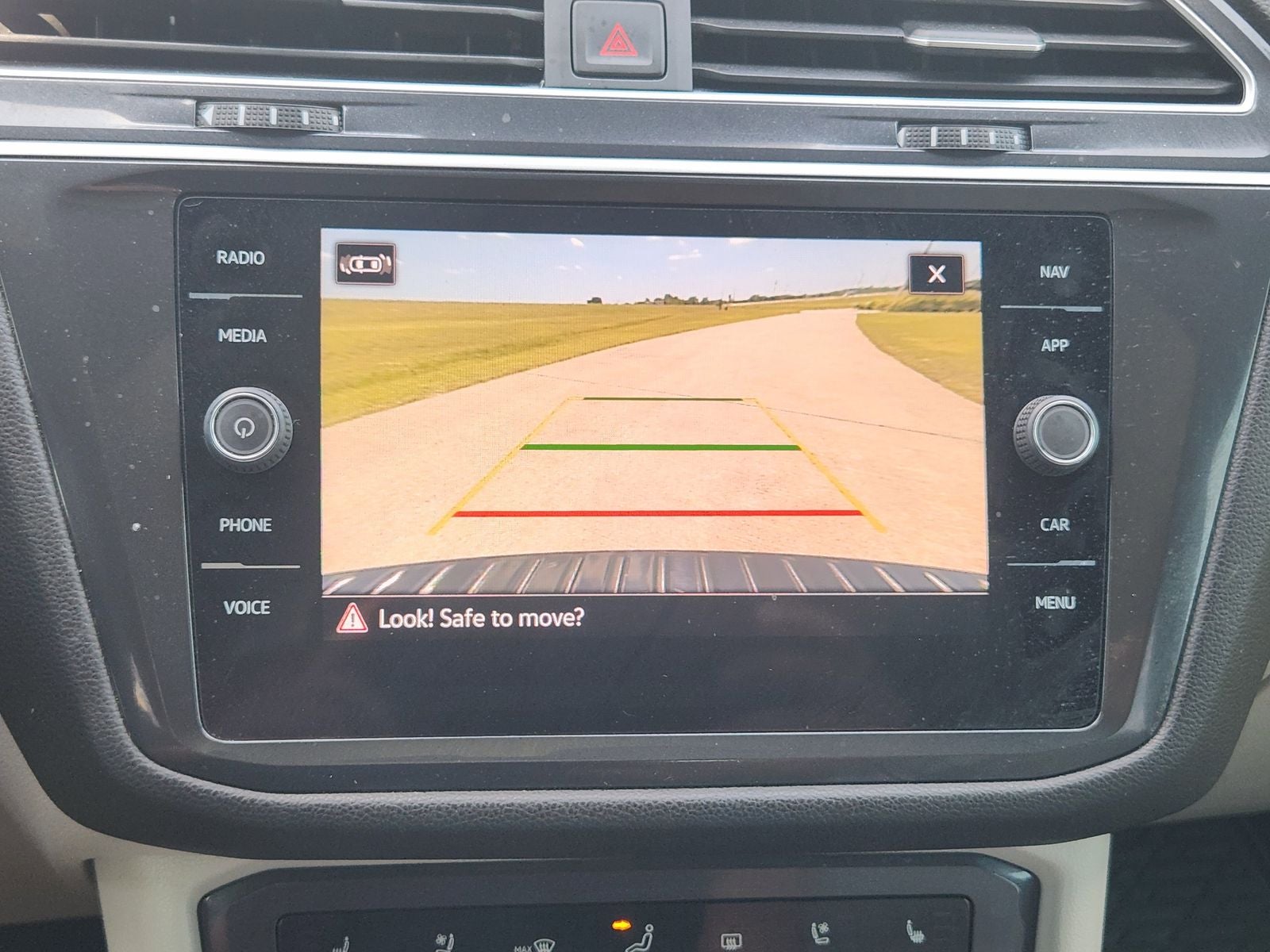 2024 Volkswagen Tiguan 2.0T SEL R-Line