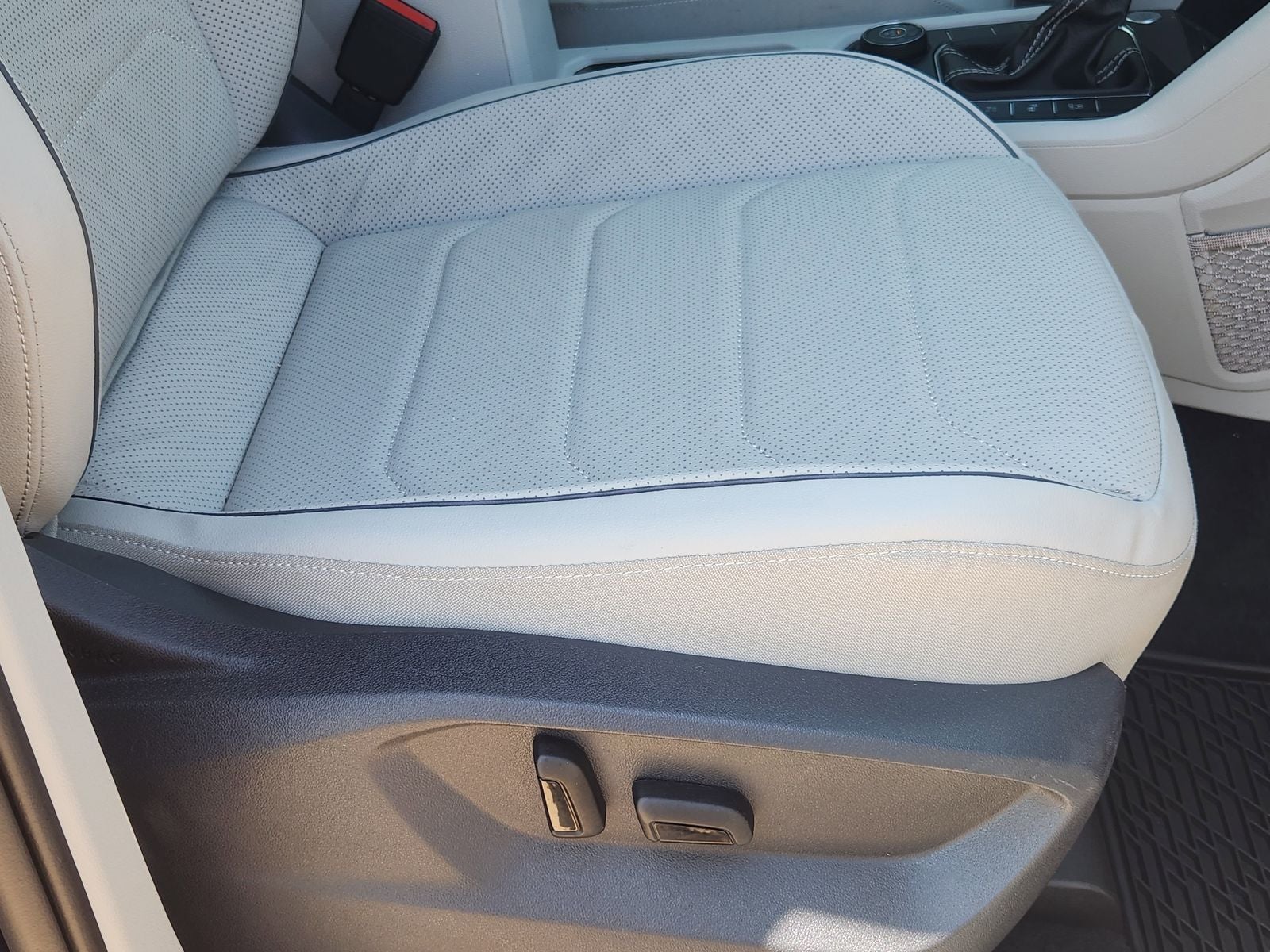 2024 Volkswagen Tiguan 2.0T SEL R-Line