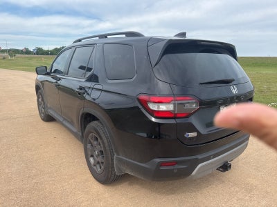 2023 Honda Pilot TrailSport