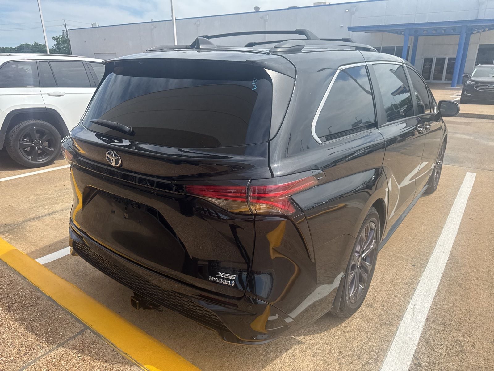 2021 Toyota Sienna XSE 7 Passenger