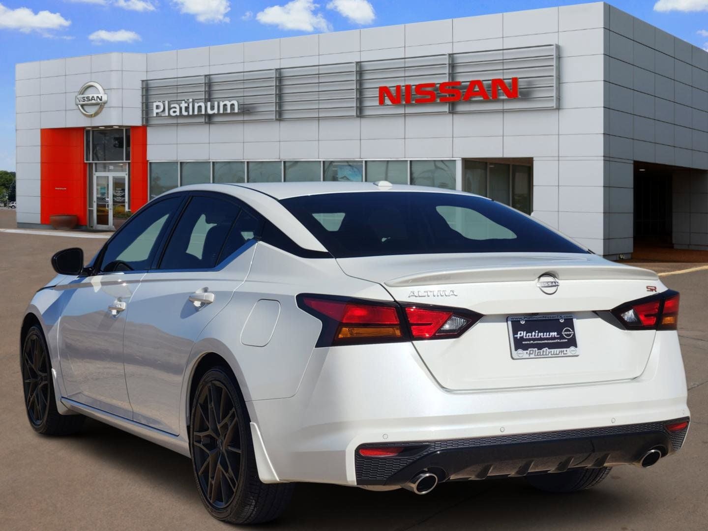 2025 Nissan Altima 2.5 SR