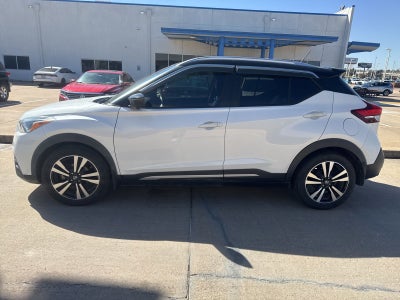 2019 Nissan Kicks SR