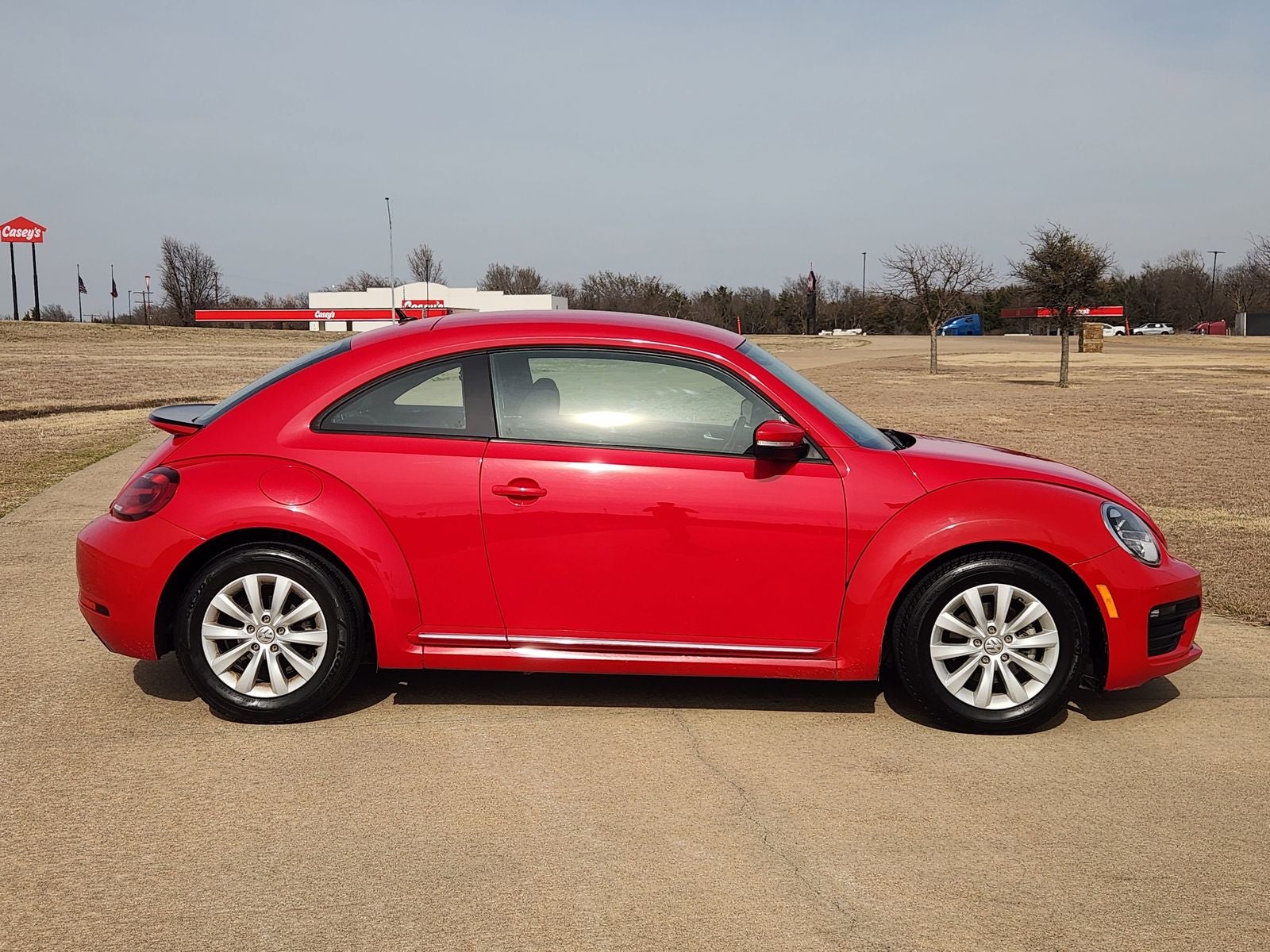 2019 Volkswagen Beetle 2.0T S