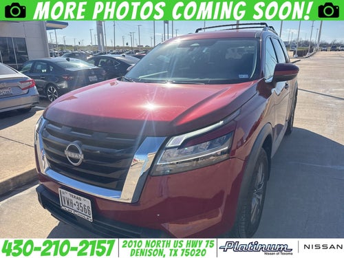 2022 Nissan Pathfinder SV