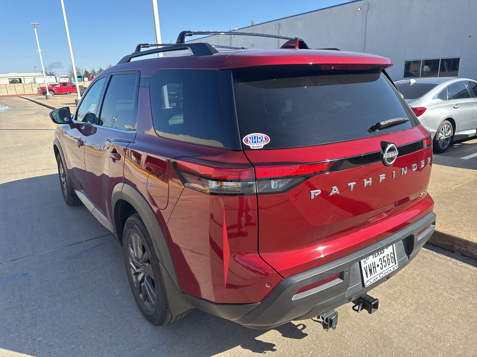 2022 Nissan Pathfinder SV