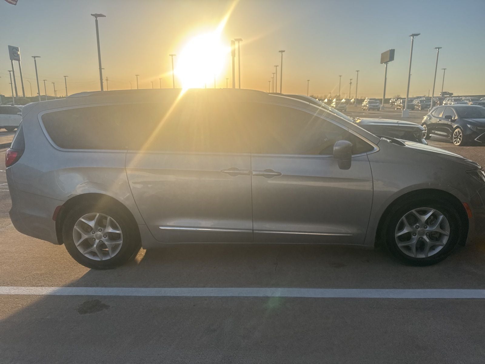 2017 Chrysler Pacifica Touring L Plus