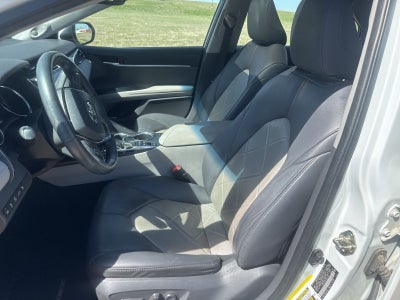 2018 Toyota Camry Hybrid XLE
