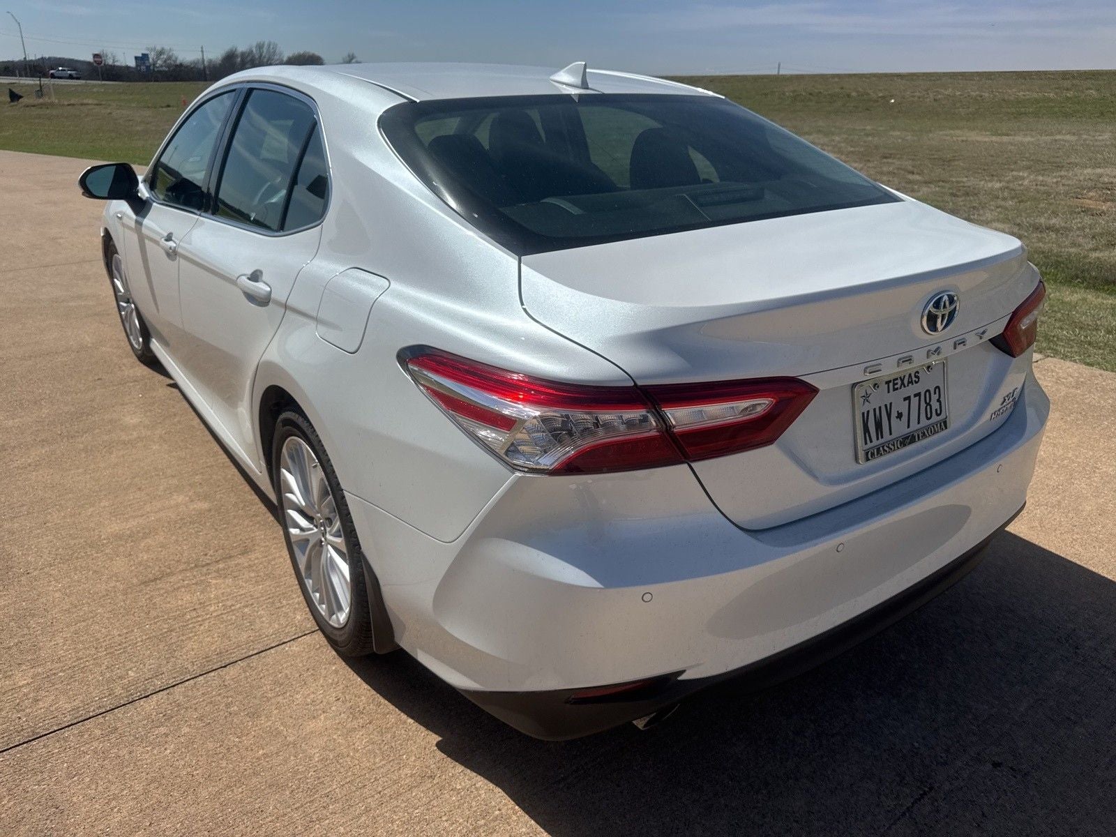 2018 Toyota Camry Hybrid XLE