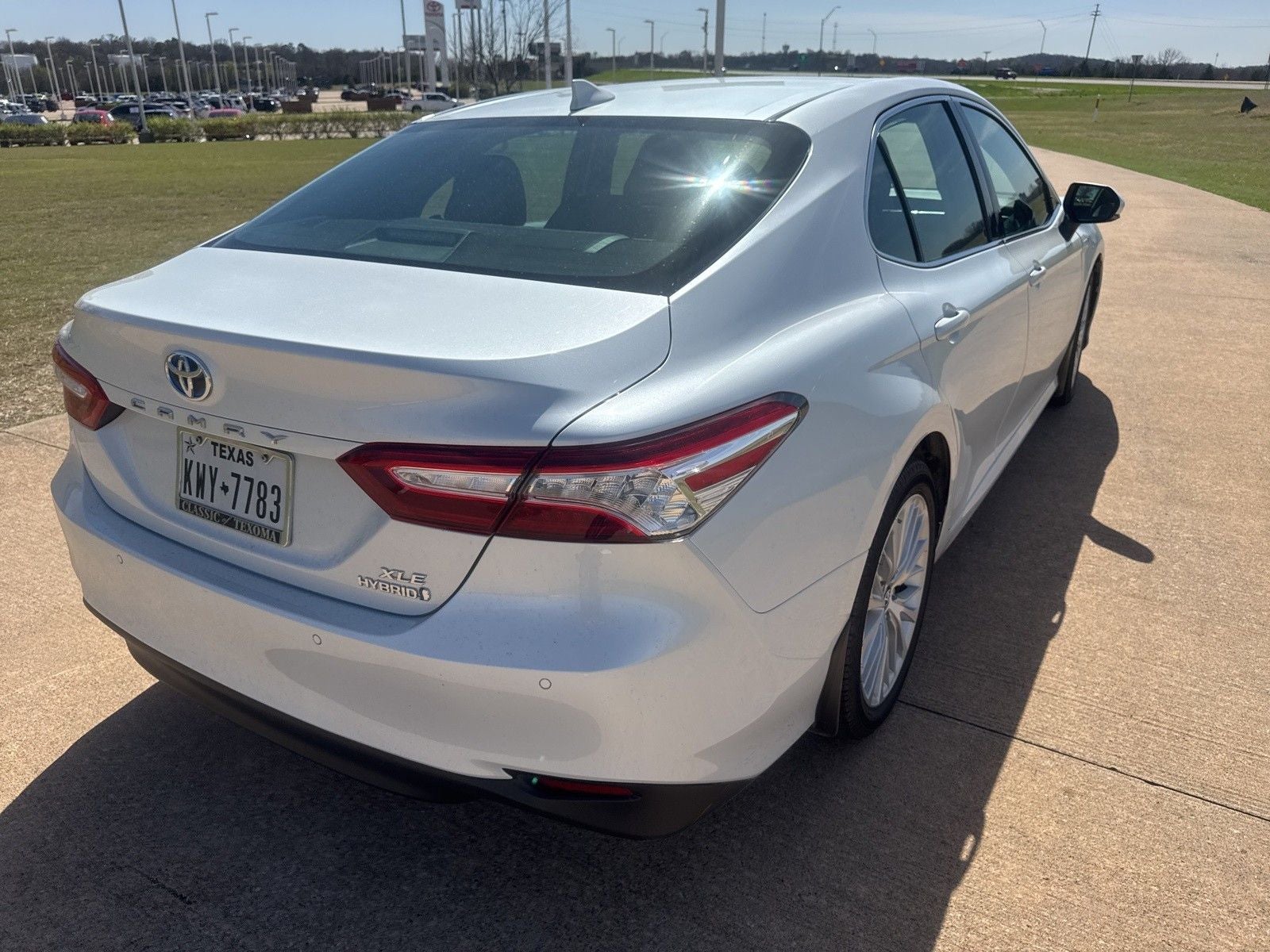 2018 Toyota Camry Hybrid XLE