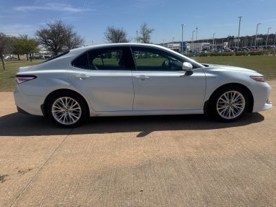 2018 Toyota Camry Hybrid XLE