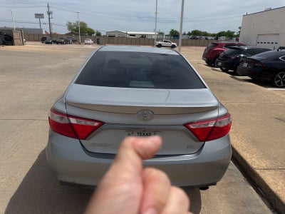 2016 Toyota Camry SE