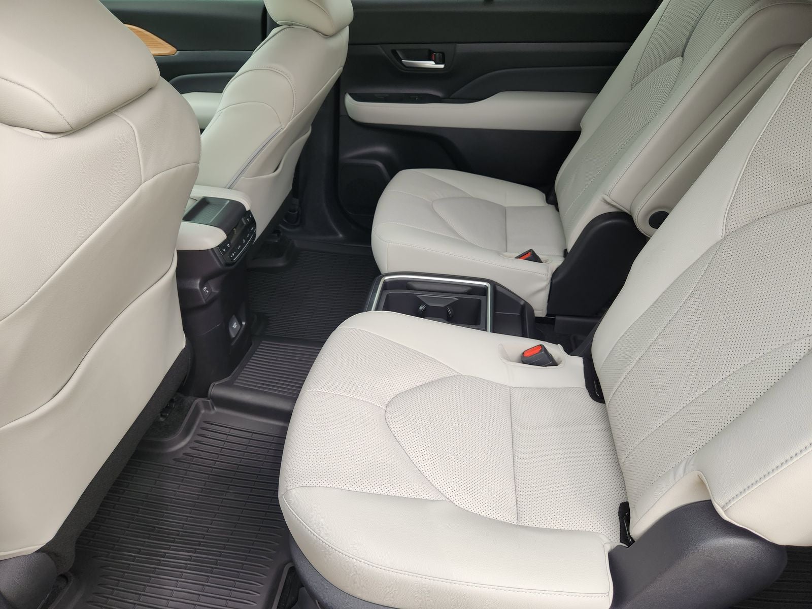 2025 Toyota Grand Highlander Platinum
