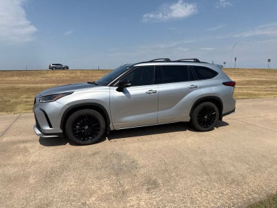 2023 Toyota Highlander XSE