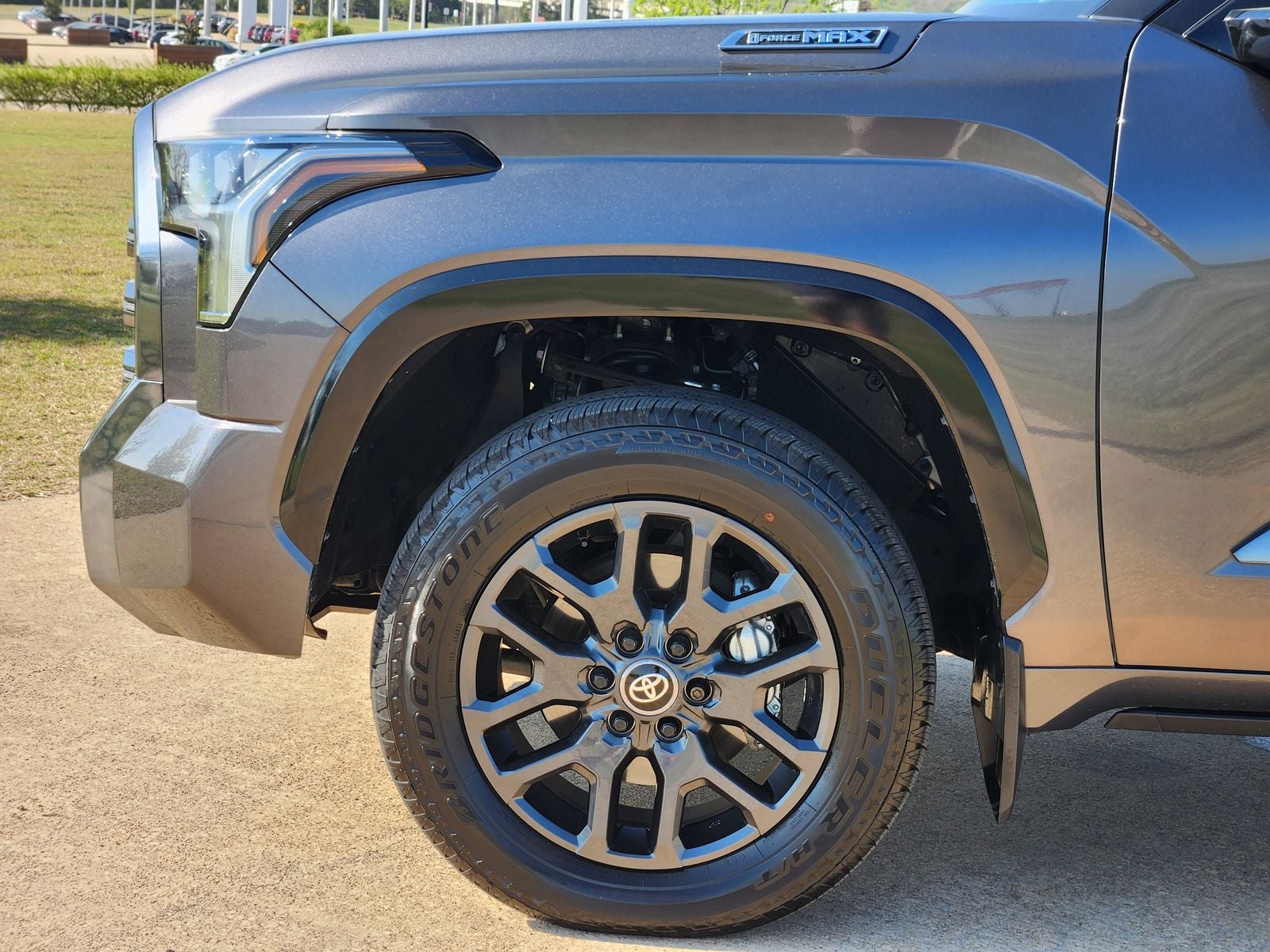 2025 Toyota Tundra Hybrid Platinum