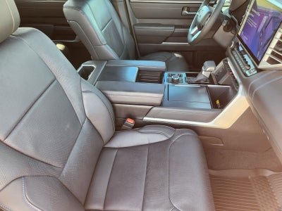 2025 Toyota Tundra Hybrid Platinum