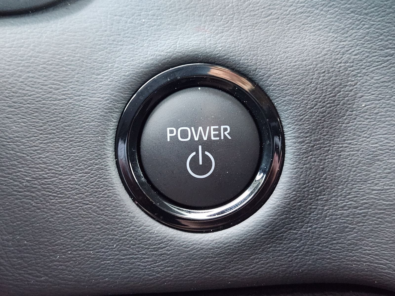 2025 Toyota Tundra Hybrid Platinum