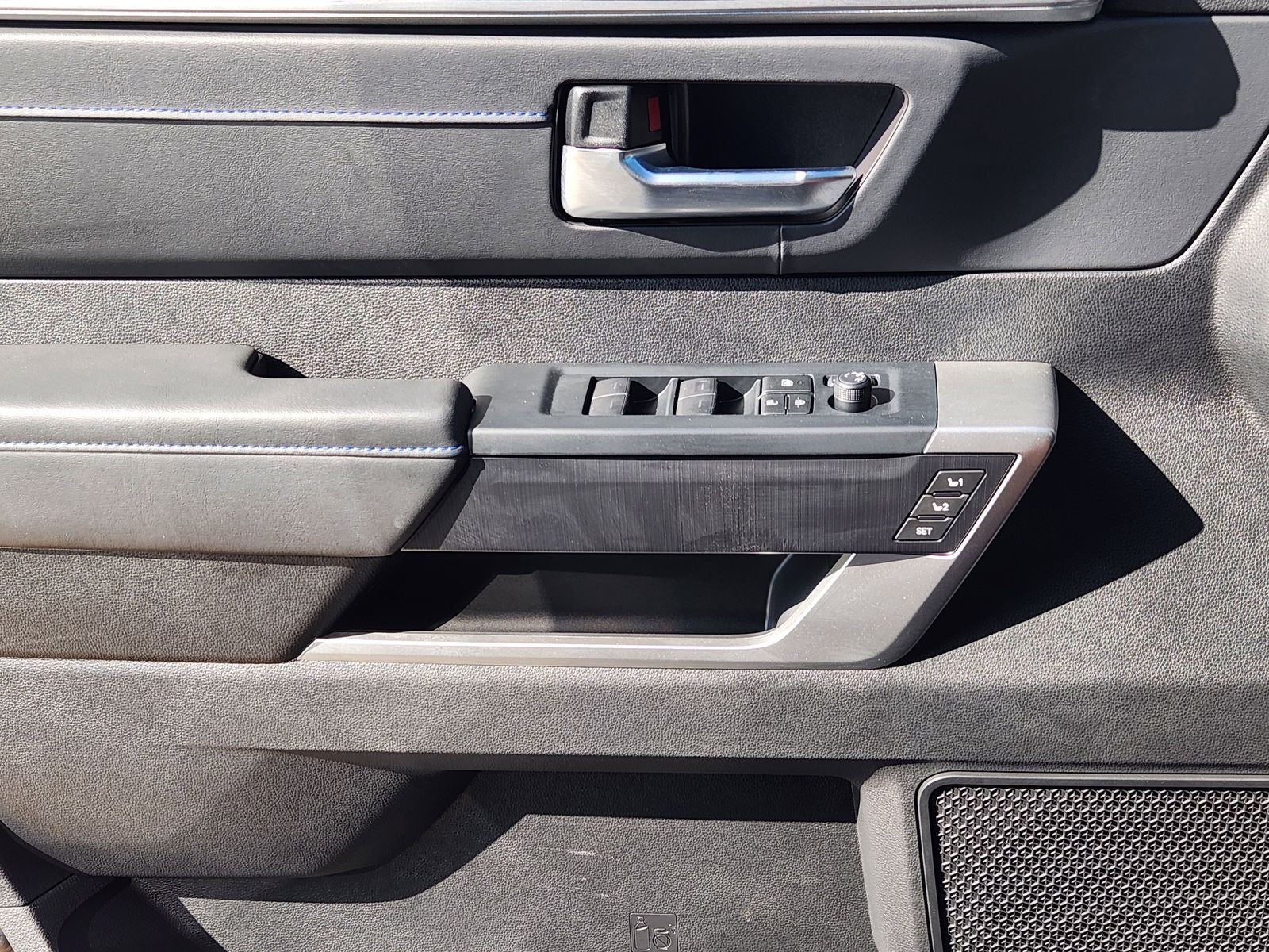 2025 Toyota Tundra Hybrid Platinum