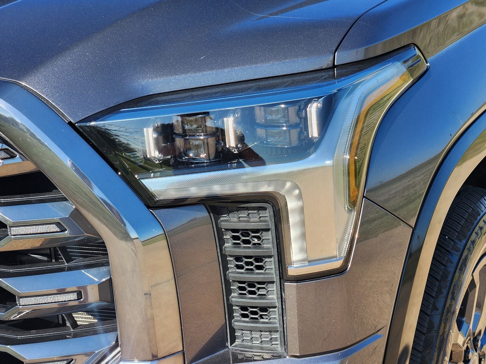 2025 Toyota Tundra Hybrid Platinum